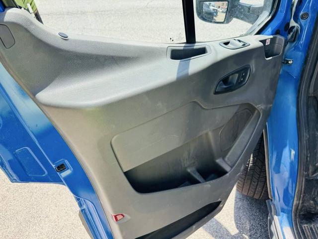 Photo of 2020 White Ford Transit-250