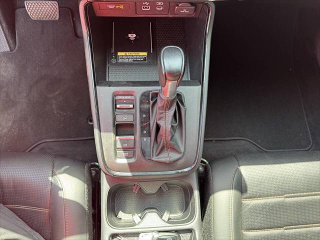 Photo of 2024 White Honda CR-V Hybrid
