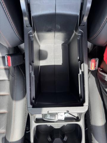 Photo of 2024 White Honda CR-V Hybrid