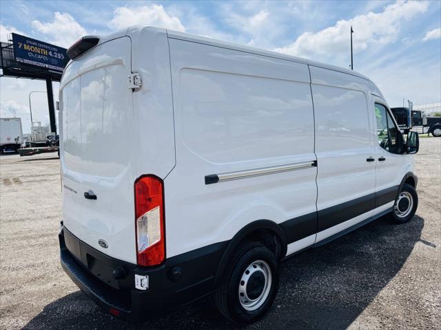 Photo of 2019 White Ford Transit-250