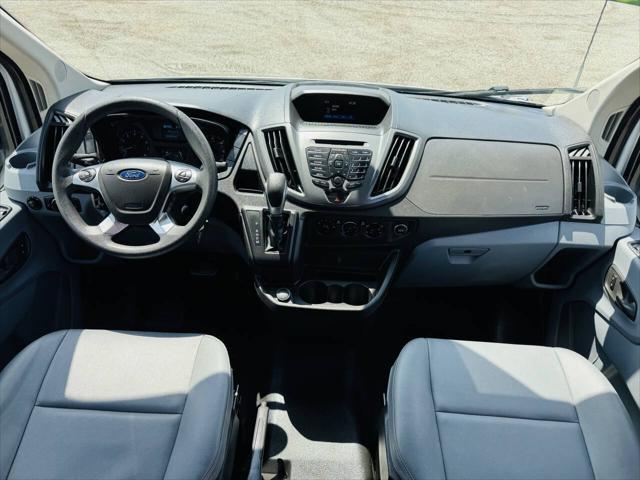 Photo of 2019 White Ford Transit-250