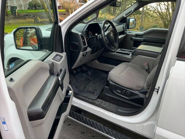 Photo of 2015 Oxford White Ford F-150