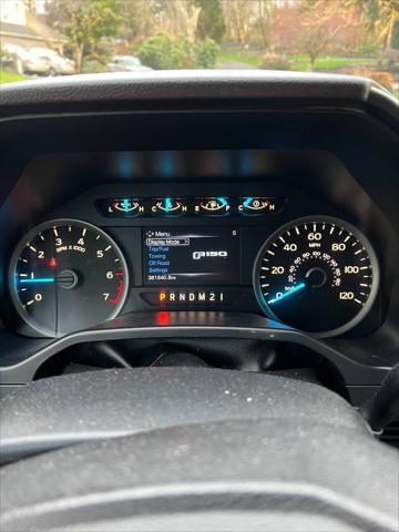 Photo of 2015 Oxford White Ford F-150