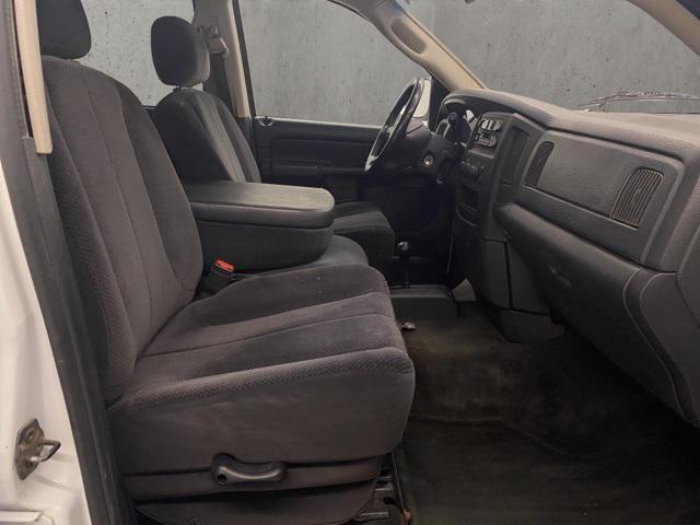 Photo of 2002 White Dodge Ram 1500