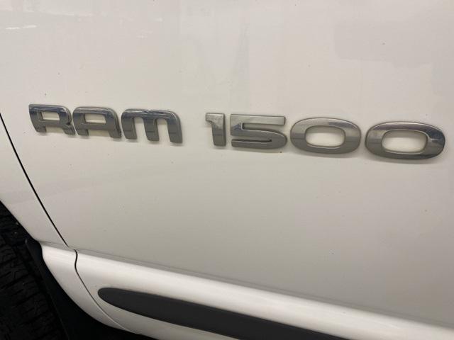 Photo of 2002 White Dodge Ram 1500