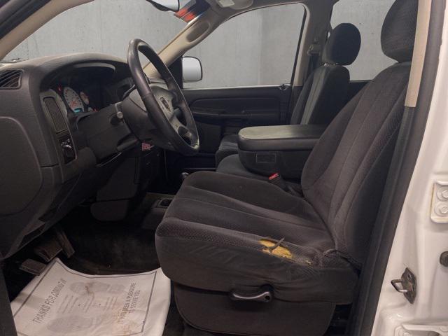 Photo of 2002 White Dodge Ram 1500