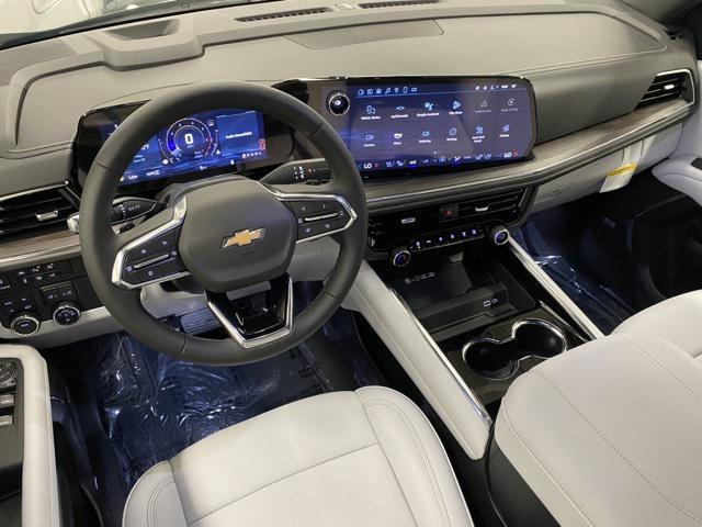 Photo of 2025 Black Chevrolet Suburban