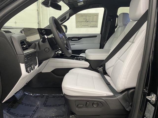 Photo of 2025 Black Chevrolet Suburban