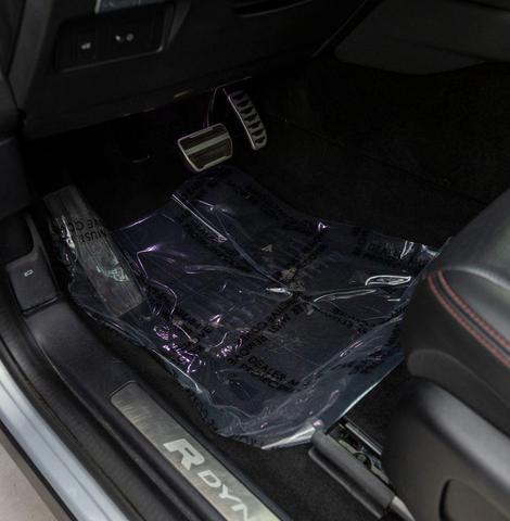 Photo of 2023 SILVER Land Rover Discovery Sport