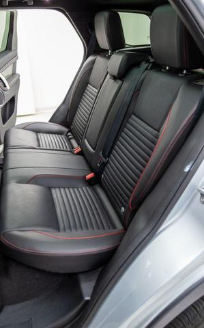 Photo of 2023 SILVER Land Rover Discovery Sport