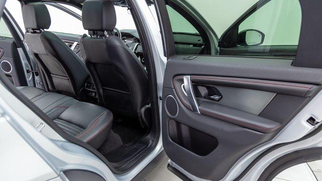Photo of 2023 SILVER Land Rover Discovery Sport