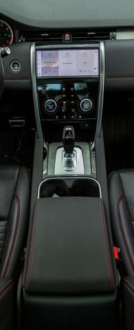 Photo of 2023 SILVER Land Rover Discovery Sport
