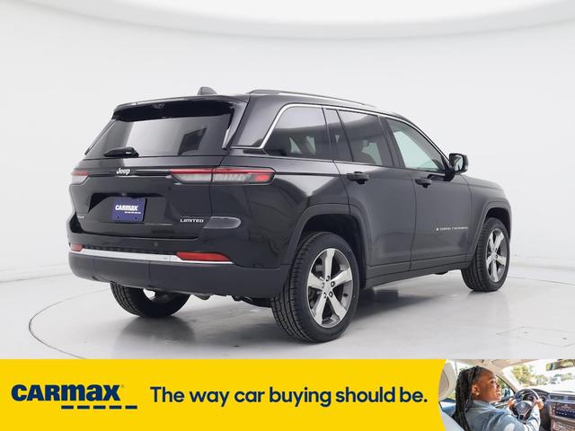 Photo of 2022 Black Jeep Grand Cherokee