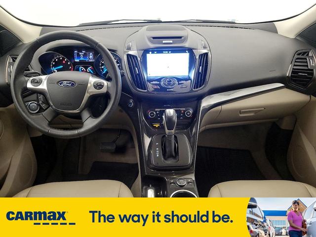 Photo of 2016 Silver Ford Escape