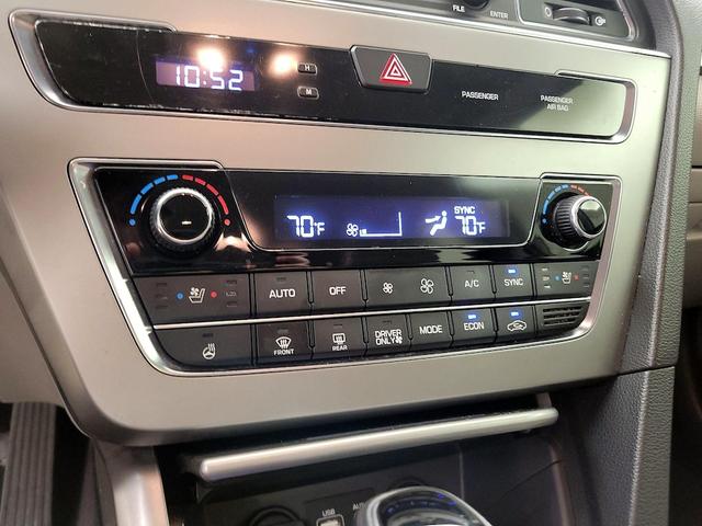 Photo of 2016 Red Hyundai SONATA Hybrid