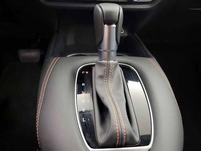 Photo of 2025 Gray Honda HR-V