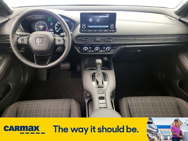 Photo of 2025 Gray Honda HR-V