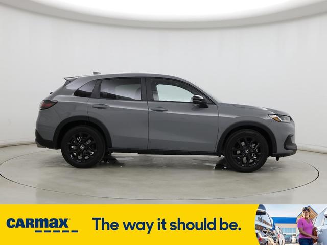 Photo of 2025 Gray Honda HR-V