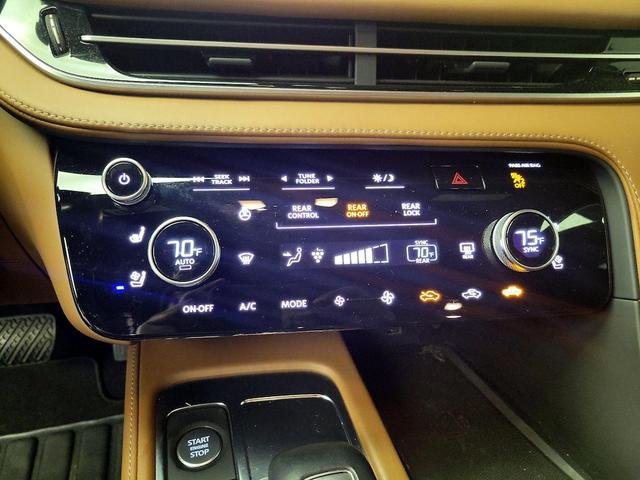 Photo of 2022 Red INFINITI QX60