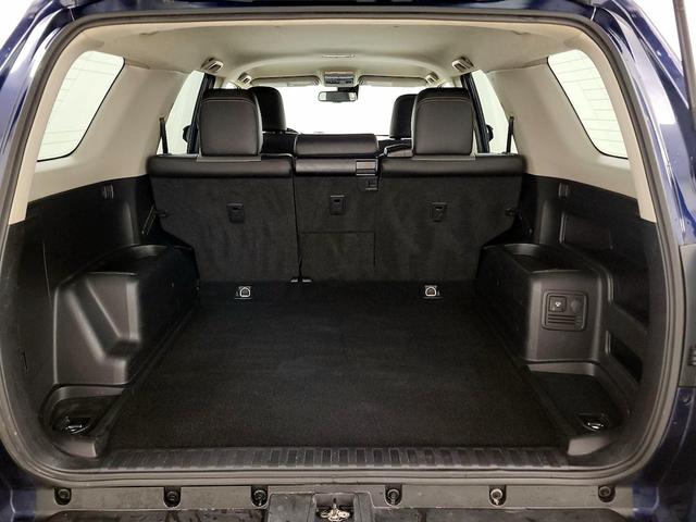 Photo of 2021 Blue Toyota 4Runner