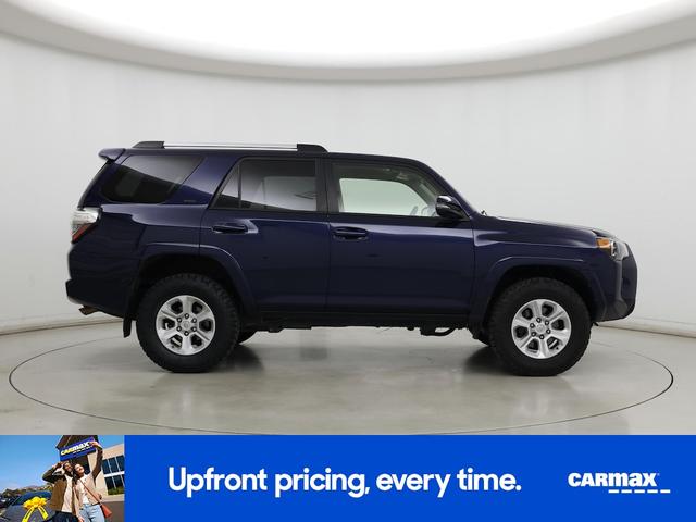 Photo of 2021 Blue Toyota 4Runner