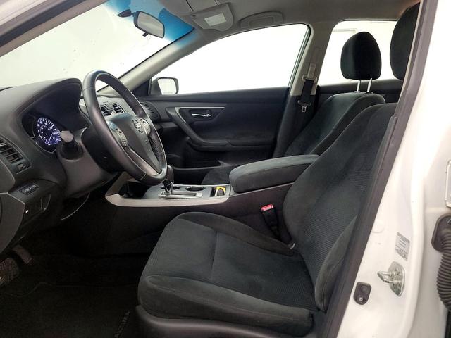Photo of 2015 Pearl Nissan Altima