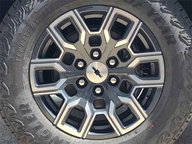 Photo of 2026 Sterling Gray Metallic Chevrolet Colorado