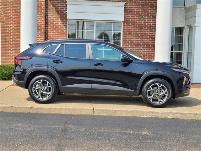 Photo of 2025 Mosaic Black Metallic Chevrolet Trax