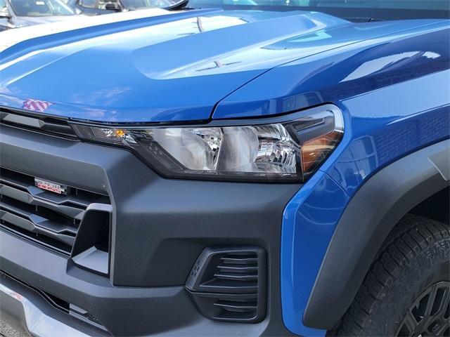 Photo of 2026 Blue Metallic Chevrolet Colorado