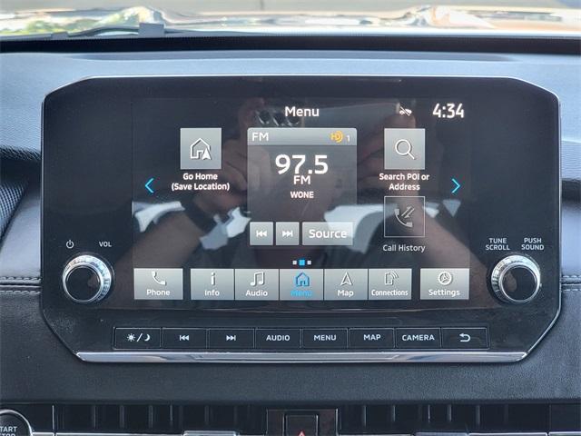Photo of 2024 Mercury Gray Metallic Mitsubishi Outlander