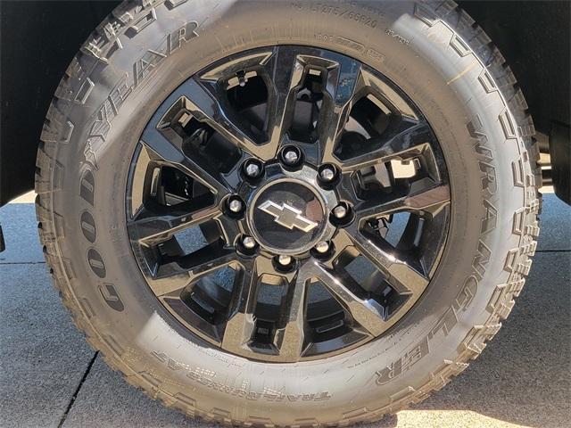 Photo of 2026 Lakeshore Blue Metallic Chevrolet Silverado 2500