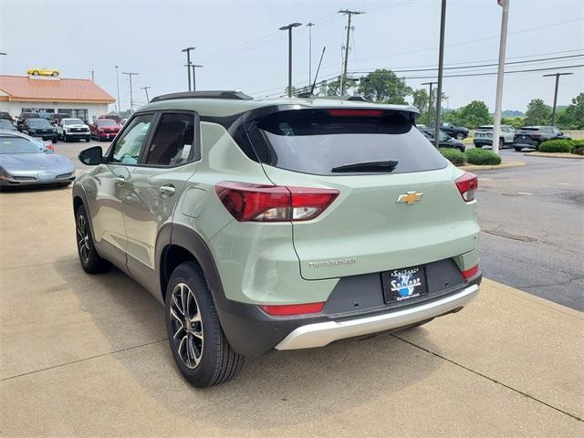 Photo of 2026 Green Chevrolet Trailblazer