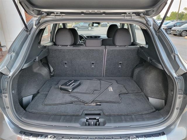 Photo of 2021 Gun Metallic Nissan Rogue Sport