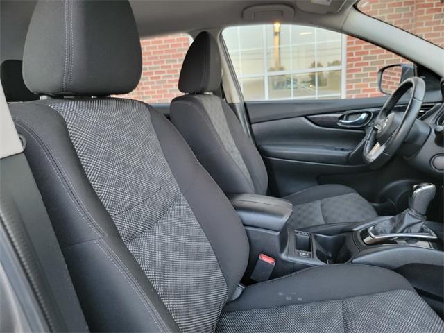Photo of 2021 Gun Metallic Nissan Rogue Sport