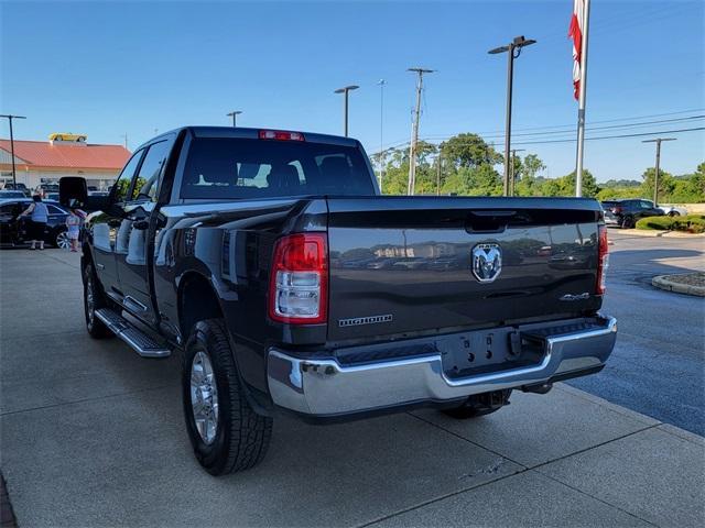 Photo of 2024 Granite Crystal Clearcoat Metallic RAM 2500