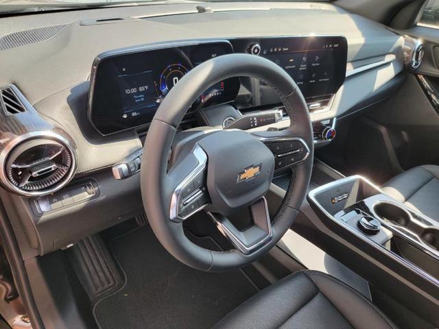 Photo of 2026 Mosaic Black Metallic Chevrolet Equinox