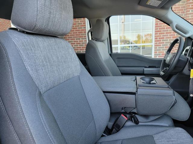 Photo of 2022 Iconic Silver Metallic Ford F-150