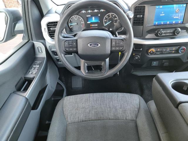 Photo of 2022 Iconic Silver Metallic Ford F-150