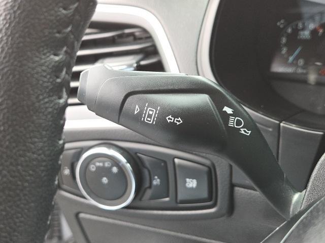 Photo of 2024 Silver Metallic Ford Edge