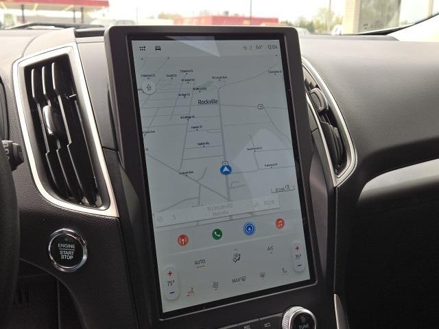 Photo of 2024 Silver Metallic Ford Edge