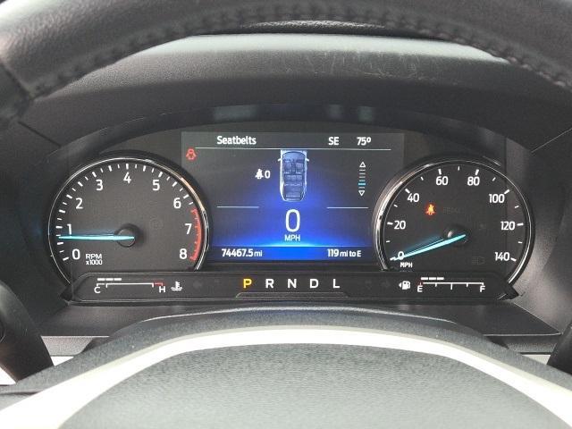 Photo of 2022 Silver Metallic Ford Explorer