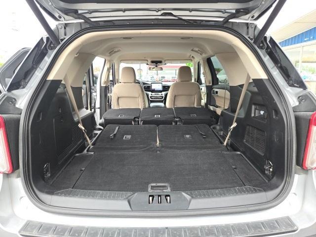 Photo of 2022 Silver Metallic Ford Explorer