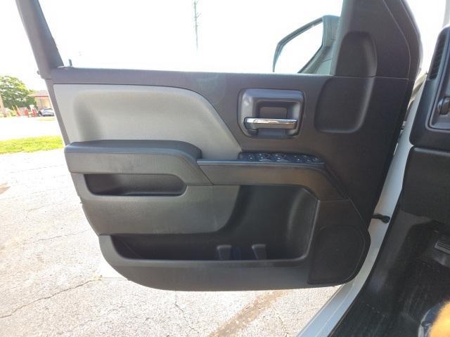 Photo of 2018 Summit White Chevrolet Silverado 1500