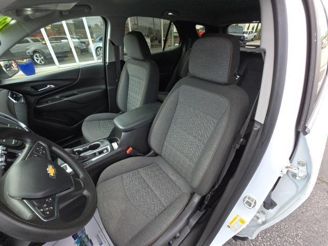 Photo of 2023 Summit White Chevrolet Equinox