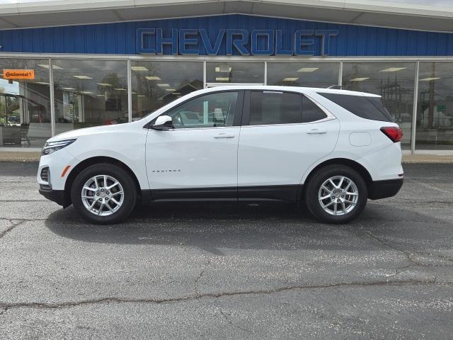 Photo of 2023 Summit White Chevrolet Equinox