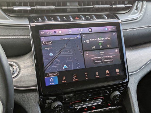 Photo of 2021 Metallic Jeep Grand Cherokee L