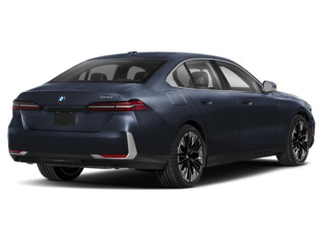 Photo of 2026 Carbon Black Metallic BMW 530