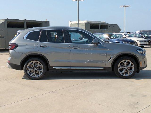 Photo of 2024 Gray Metallic BMW X3
