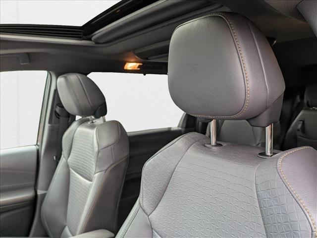 Photo of 2022 Midnight Black Metallic Toyota Sienna