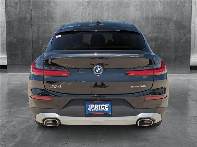 Photo of 2025 Black Sapphire Metallic BMW X4